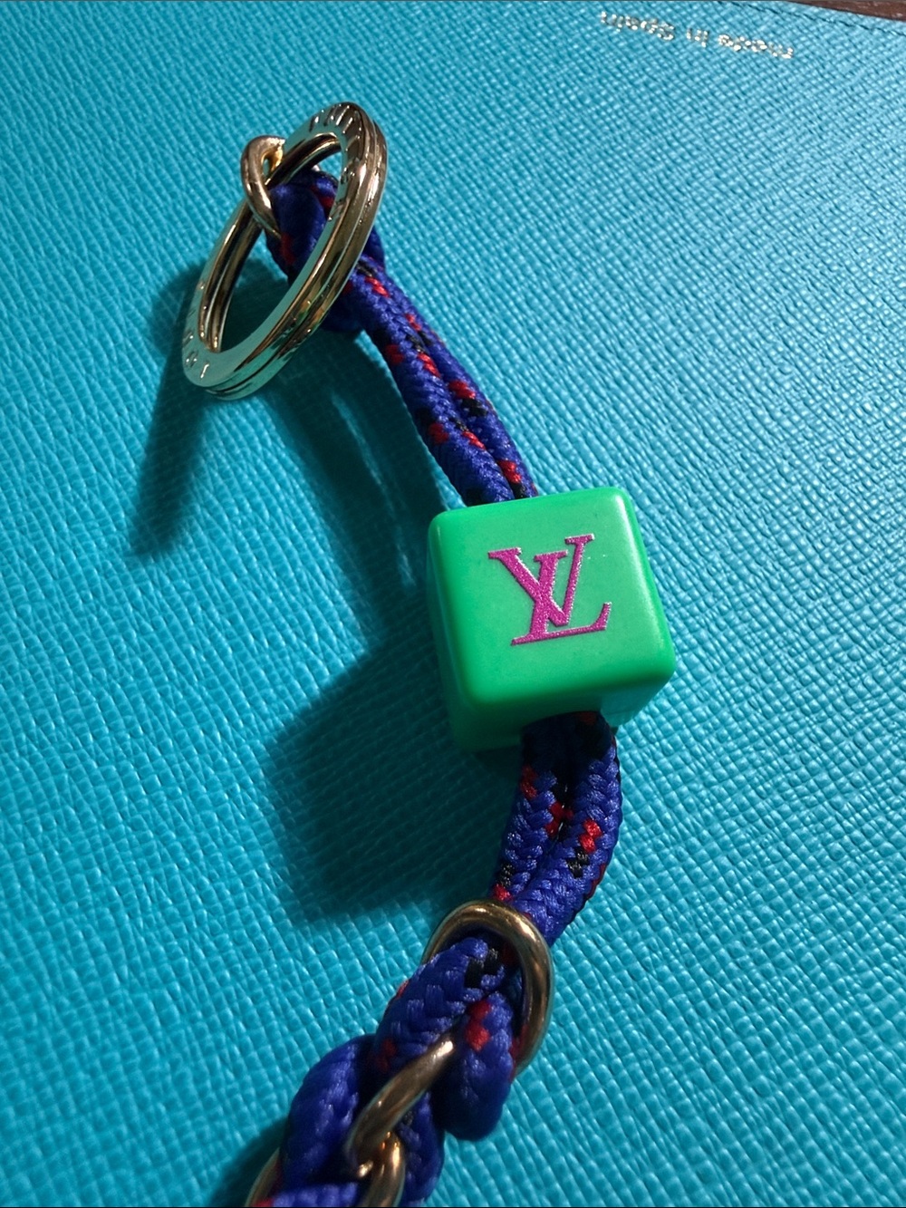Monogram Keychain - Picture 4 of 4